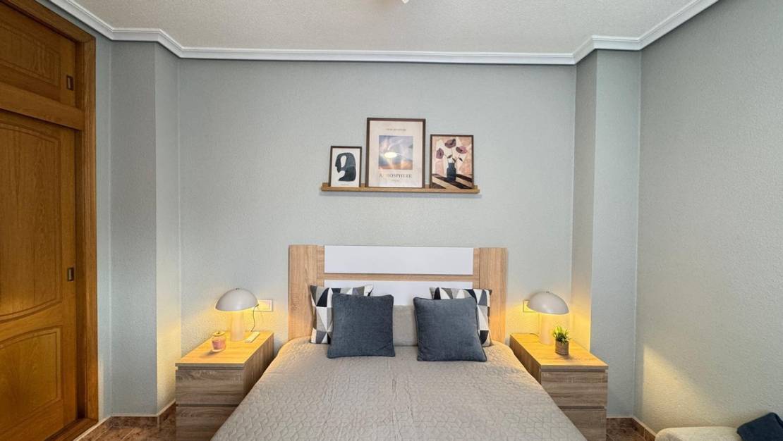 Sale - Apartment - Torrevieja - Torrevieja Centro