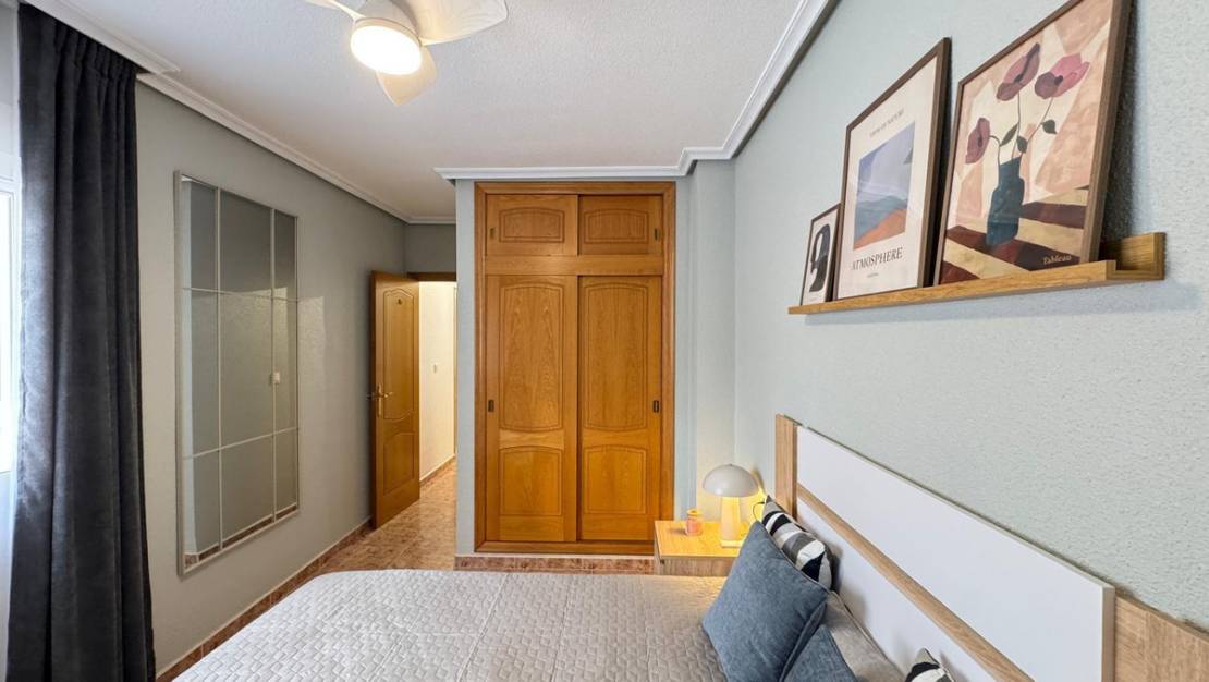 Sale - Apartment - Torrevieja - Torrevieja Centro