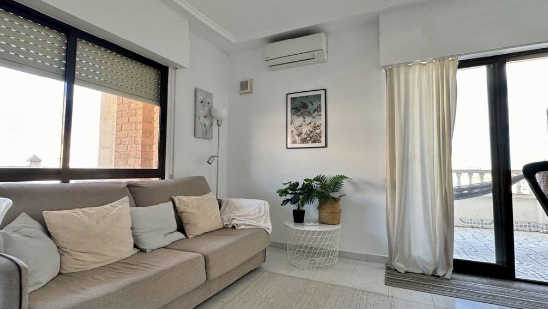 Sale - Apartment - Torrevieja - Torrevieja Centro