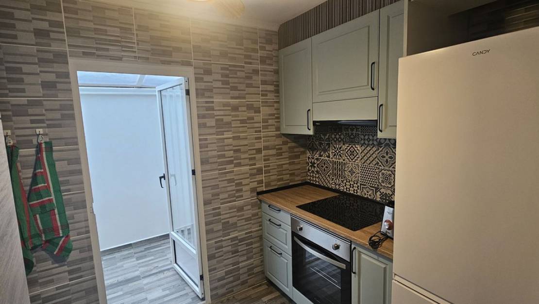 Sale - Apartment - Torrevieja - Torrevieja Centro