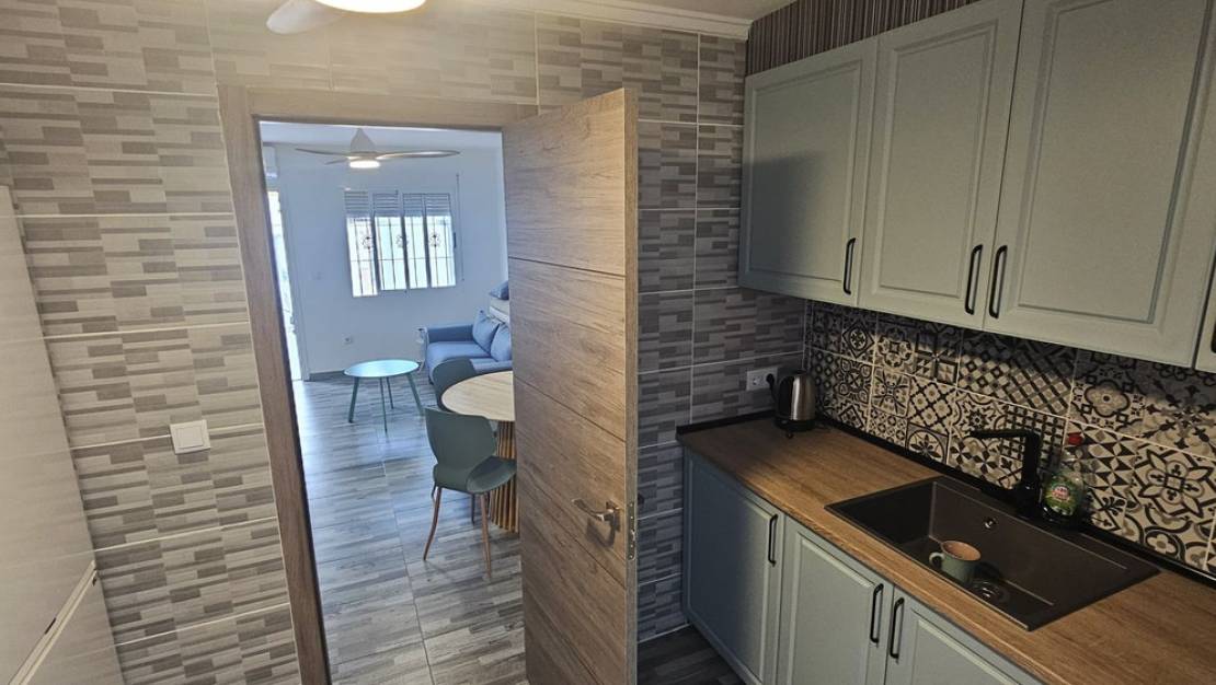 Sale - Apartment - Torrevieja - Torrevieja Centro