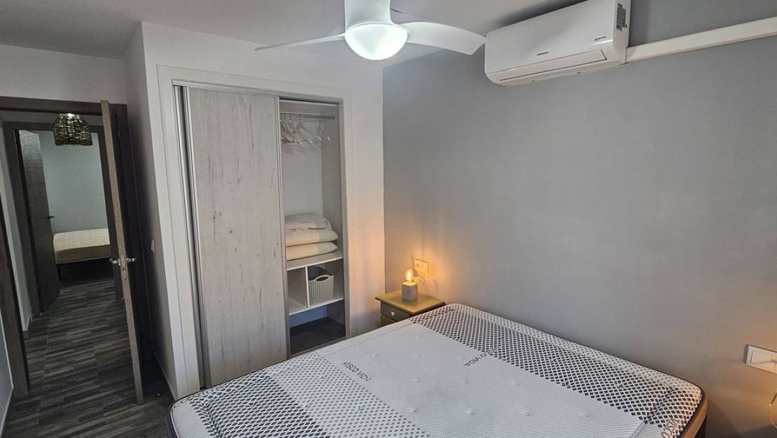 Sale - Apartment - Torrevieja - Torrevieja Centro