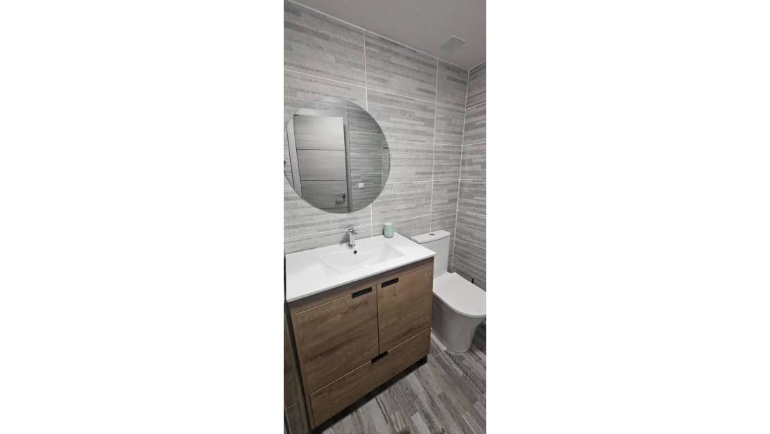 Sale - Apartment - Torrevieja - Torrevieja Centro