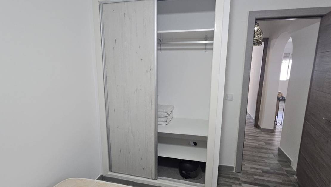 Sale - Apartment - Torrevieja - Torrevieja Centro