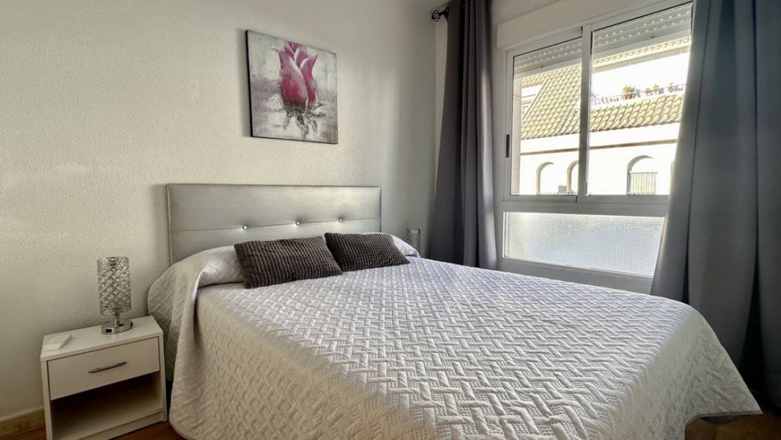 Sale - Apartment - Torrevieja - Torrevieja Centro