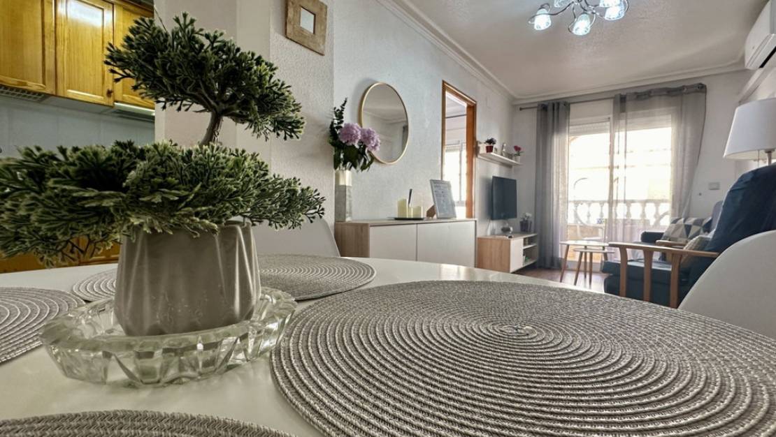 Sale - Apartment - Torrevieja - Torrevieja Centro