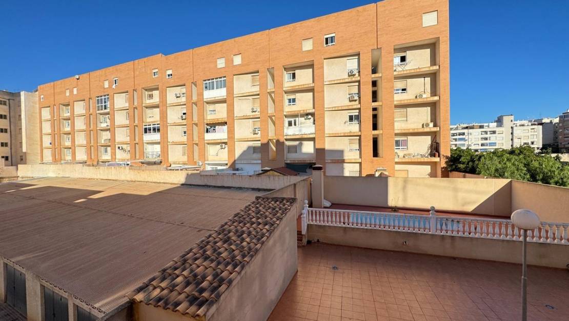 Sale - Apartment - Torrevieja - Torrevieja Centro
