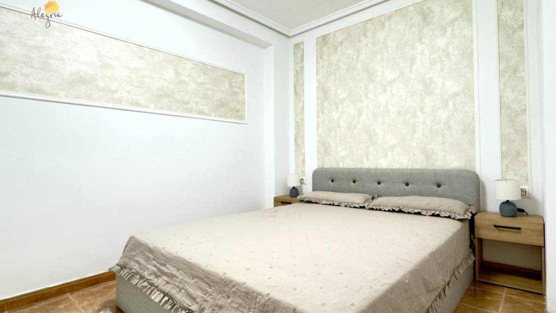 Sale - Apartment - Torrevieja - Torrevieja Centro