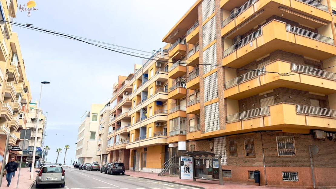 Sale - Apartment - Torrevieja - Torrevieja Centro