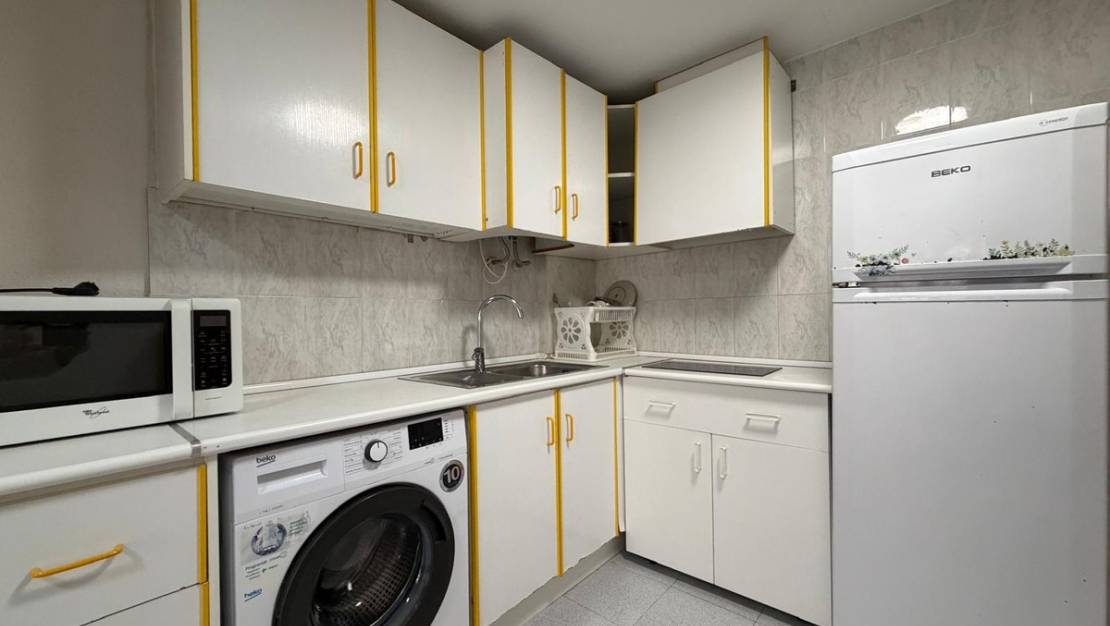 Sale - Apartment - Torrevieja - Torrevieja Centro