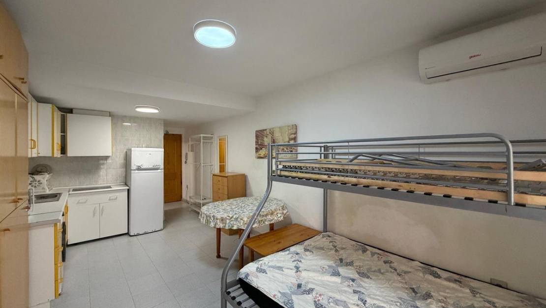 Sale - Apartment - Torrevieja - Torrevieja Centro