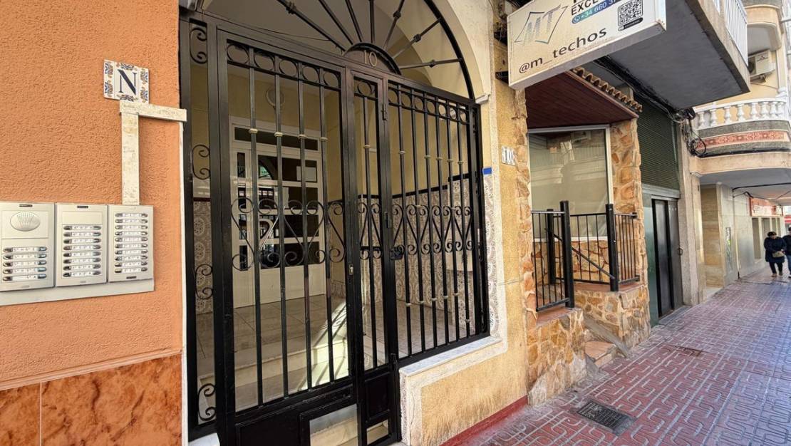 Sale - Apartment - Torrevieja - Torrevieja Centro