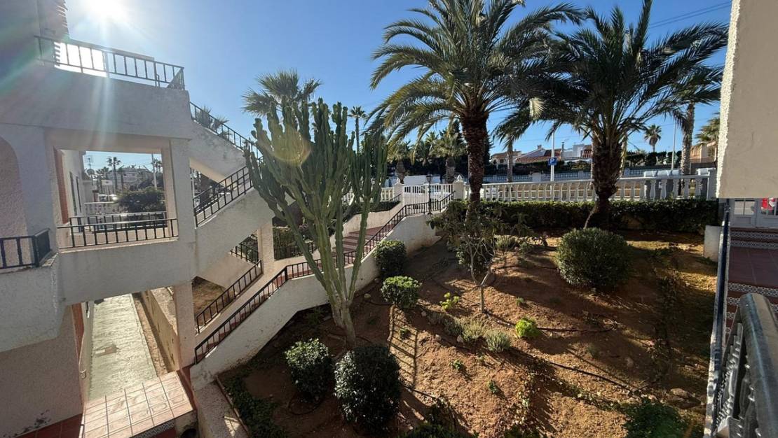 Sale - Apartment - Torrevieja - Torrevieja Centro