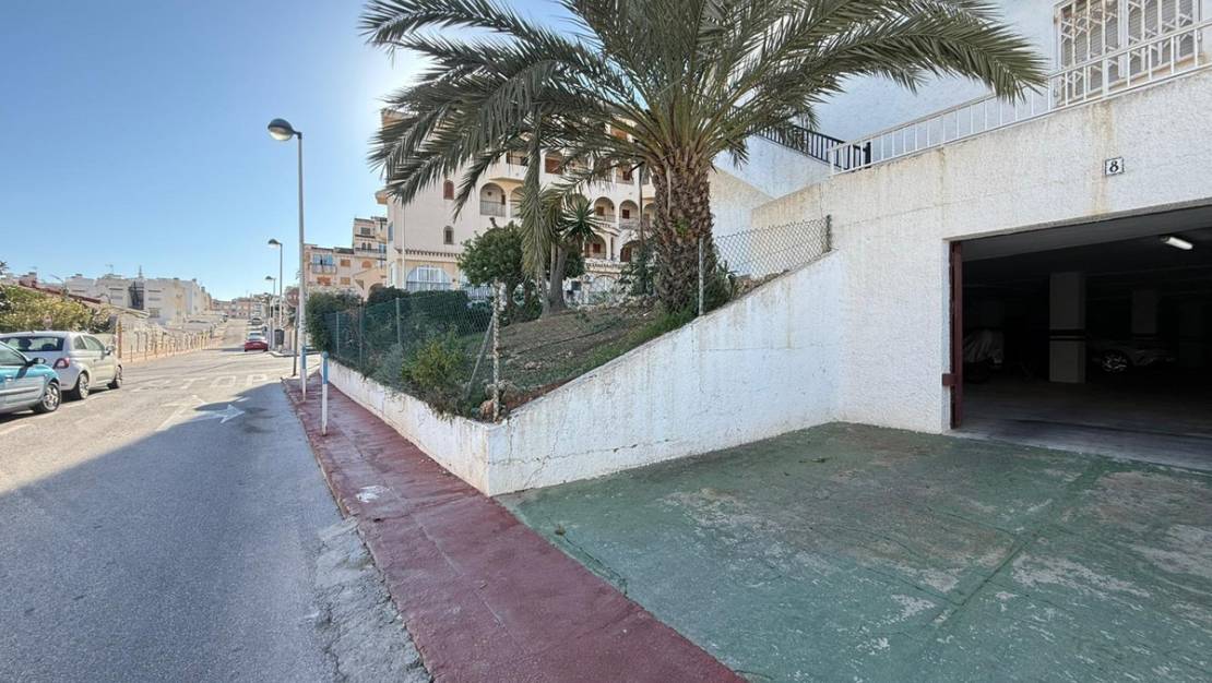 Sale - Apartment - Torrevieja - Torrevieja Centro