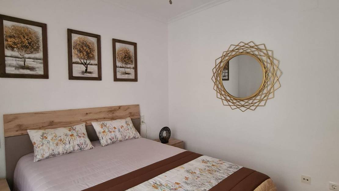 Sale - Apartment - Torrevieja - Torrevieja Centro