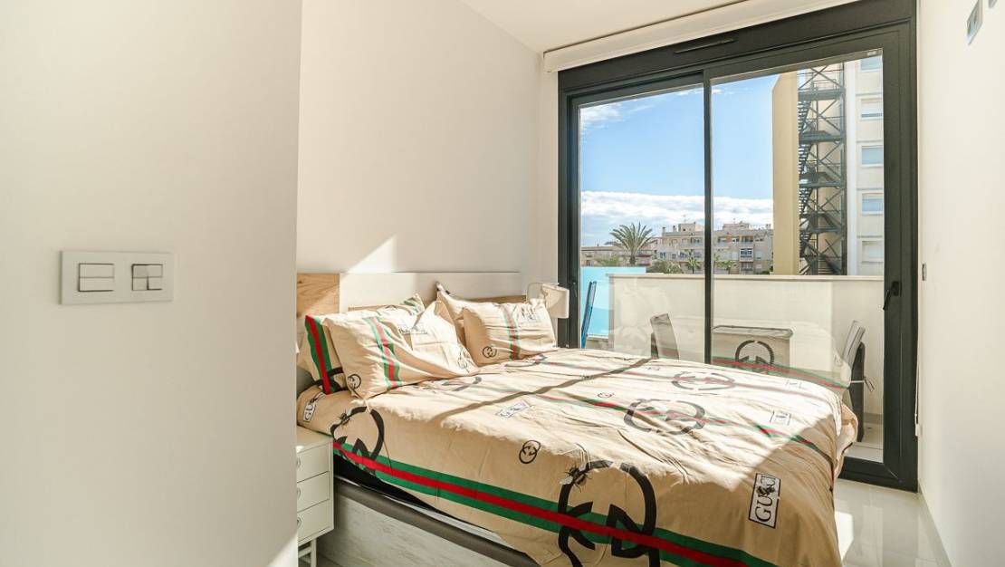 Sale - Apartment - Torrevieja - Torrevieja Centro