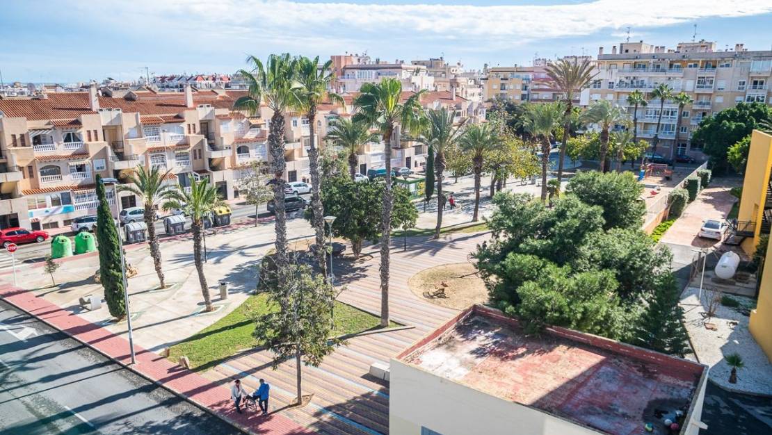 Sale - Apartment - Torrevieja - Torrevieja Centro