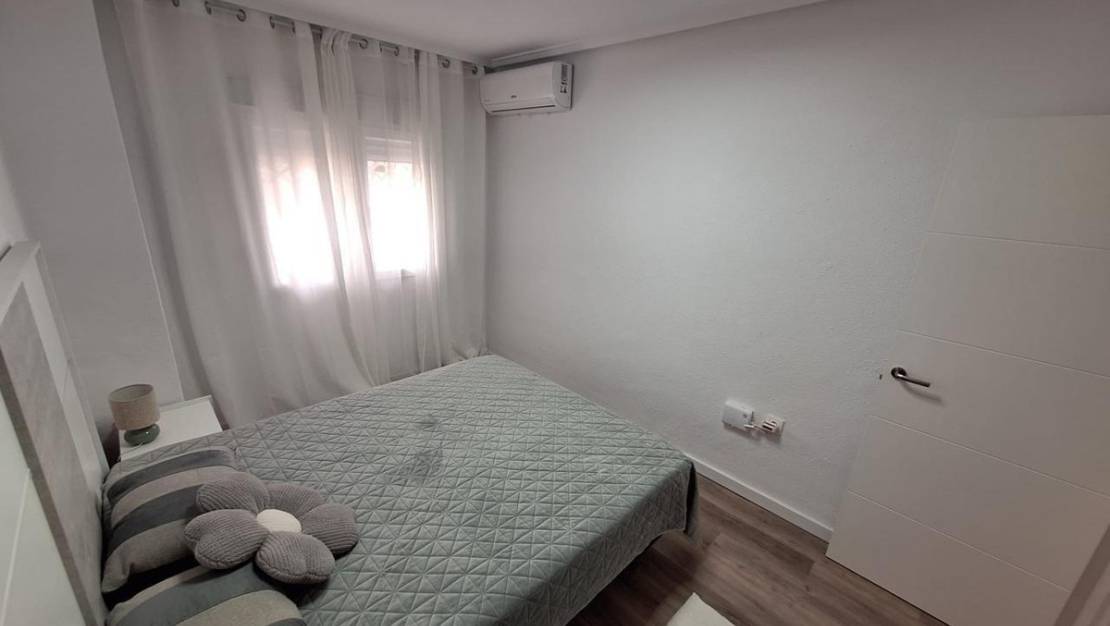 Sale - Apartment - Torrevieja - Torrevieja Centro