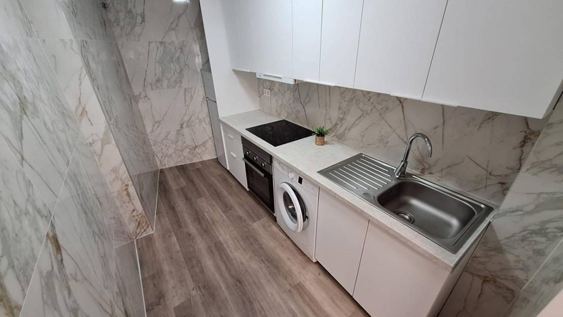 Sale - Apartment - Torrevieja - Torrevieja Centro