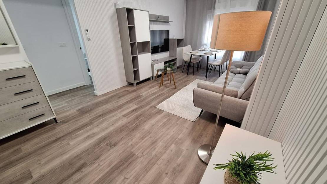 Sale - Apartment - Torrevieja - Torrevieja Centro