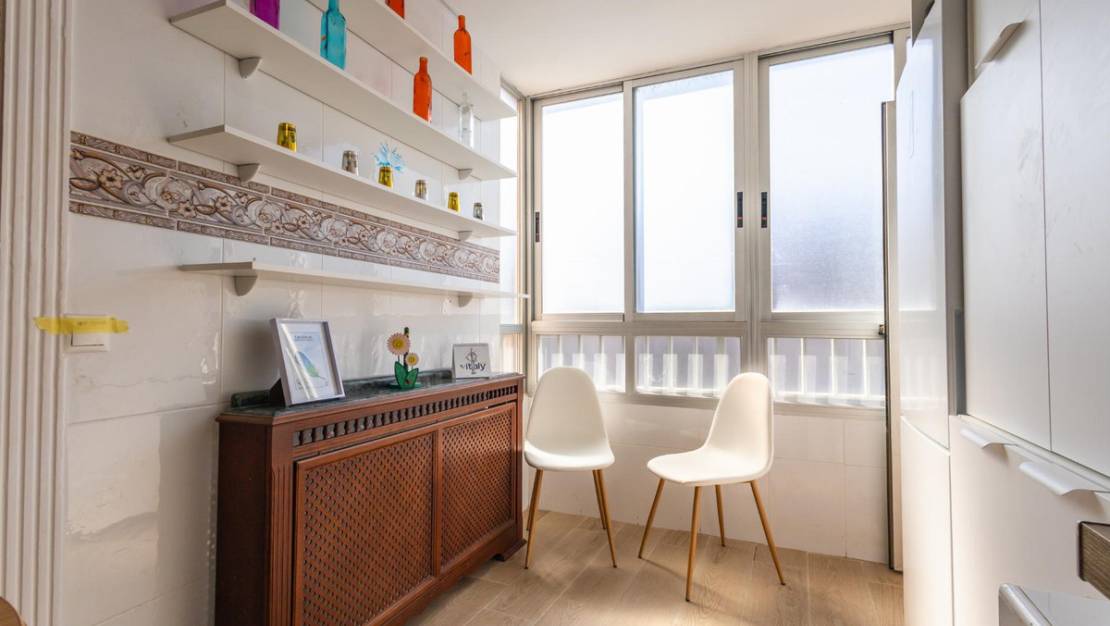 Sale - Apartment - Torrevieja - Torrevieja Centro