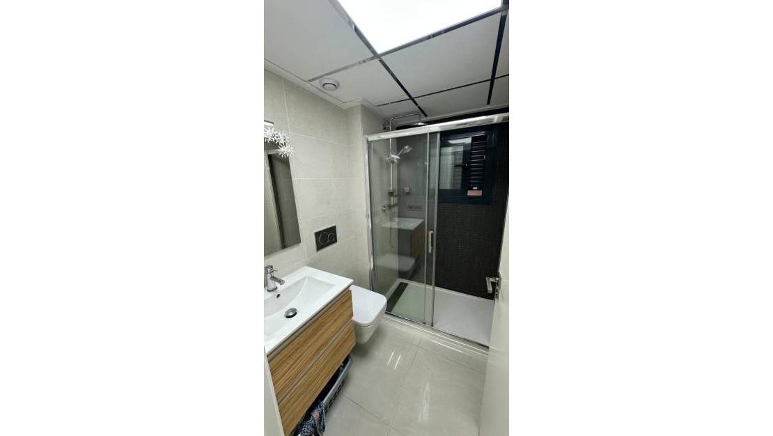 Sale - Apartment - Torrevieja - Torrevieja Centro