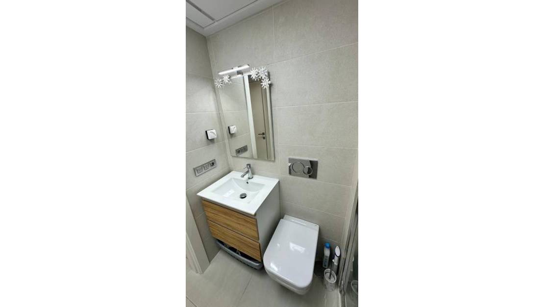 Sale - Apartment - Torrevieja - Torrevieja Centro