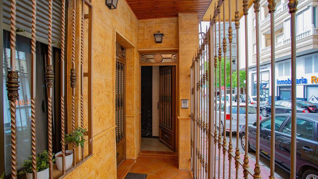 Sale - Apartment - Torrevieja - Torrevieja Centro