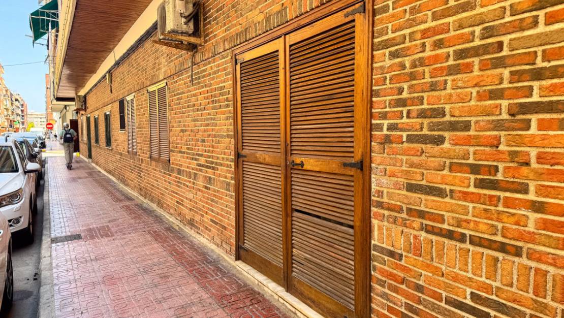 Sale - Apartment - Torrevieja - Torrevieja Centro