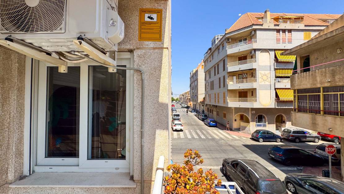 Sale - Apartment - Torrevieja - Torrevieja Centro