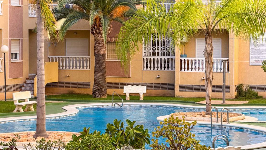 Sale - Apartment - Torrevieja - Torrevieja Centro