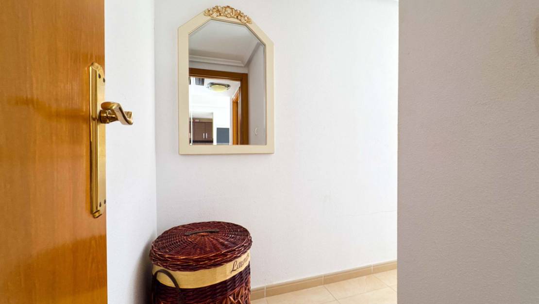 Sale - Apartment - Torrevieja - Torrevieja Centro