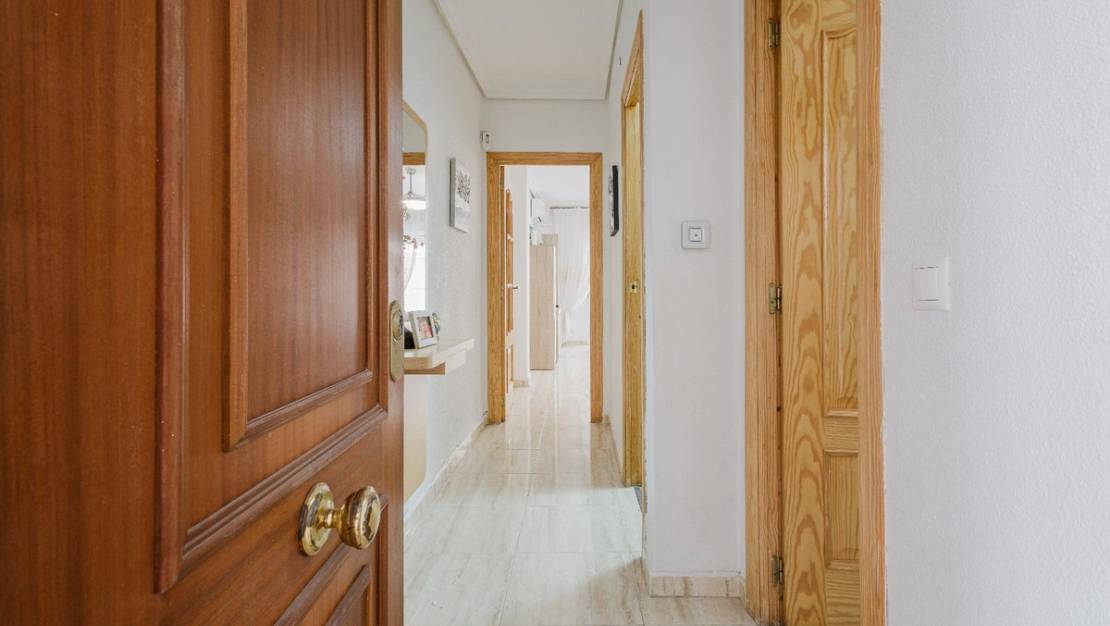 Sale - Apartment - Torrevieja - Torrevieja Centro