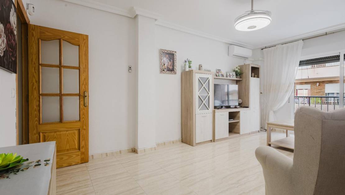 Sale - Apartment - Torrevieja - Torrevieja Centro