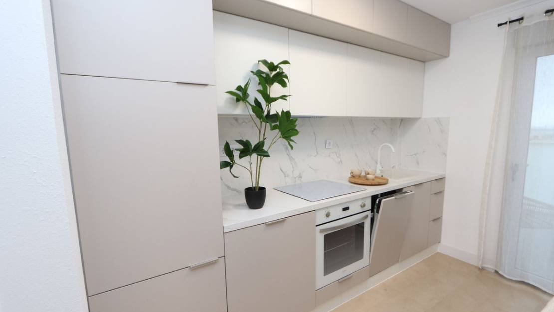 Sale - Apartment - Torrevieja - Torrevieja Centro