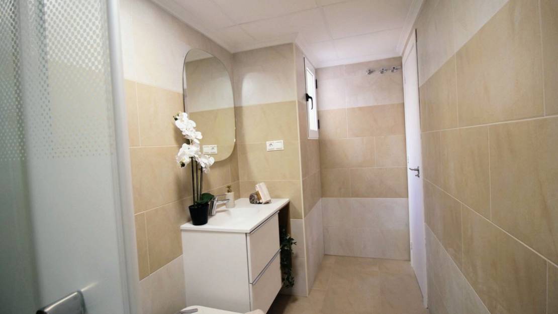 Sale - Apartment - Torrevieja - Torrevieja Centro