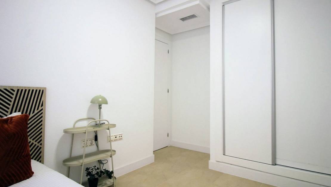 Sale - Apartment - Torrevieja - Torrevieja Centro