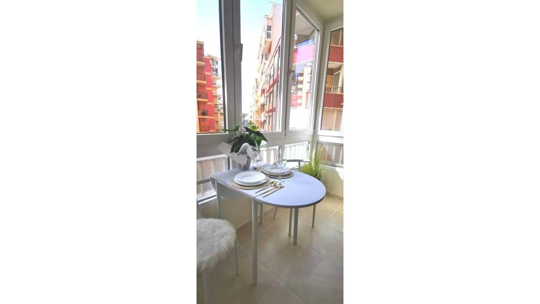 Sale - Apartment - Torrevieja - Torrevieja Centro