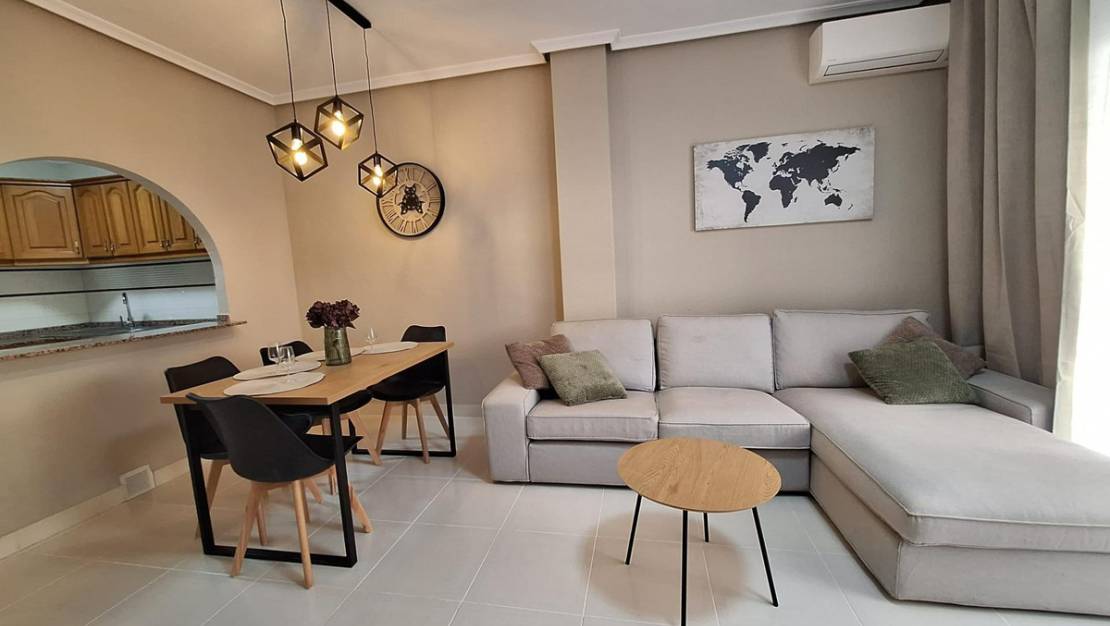 Sale - Apartment - Torrevieja - Torrevieja Centro