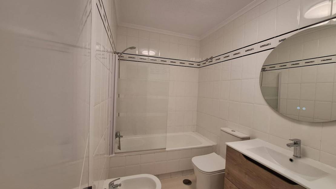 Sale - Apartment - Torrevieja - Torrevieja Centro