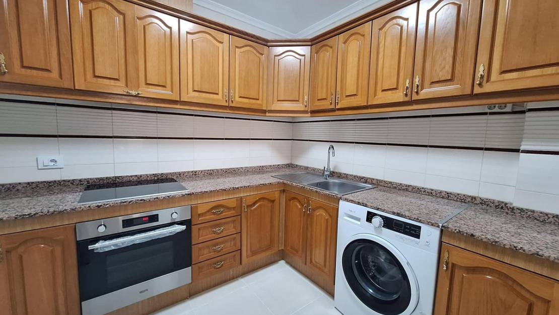 Sale - Apartment - Torrevieja - Torrevieja Centro