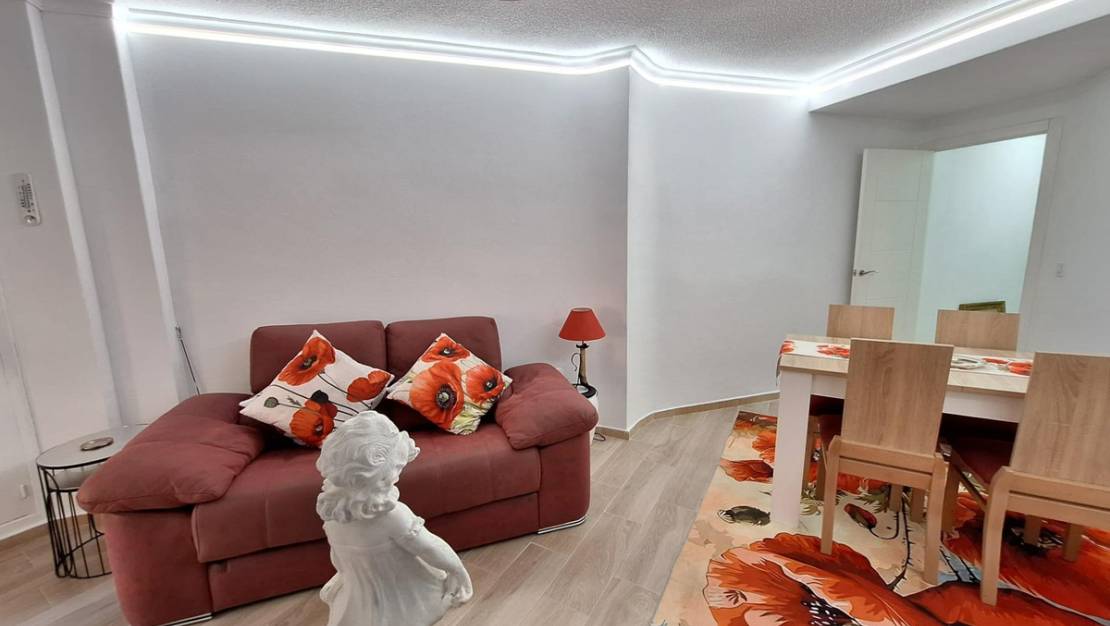 Sale - Apartment - Torrevieja - Torrevieja Centro