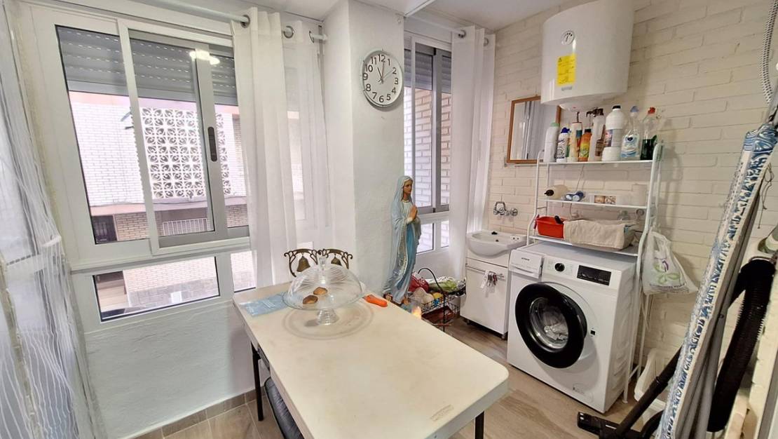 Sale - Apartment - Torrevieja - Torrevieja Centro