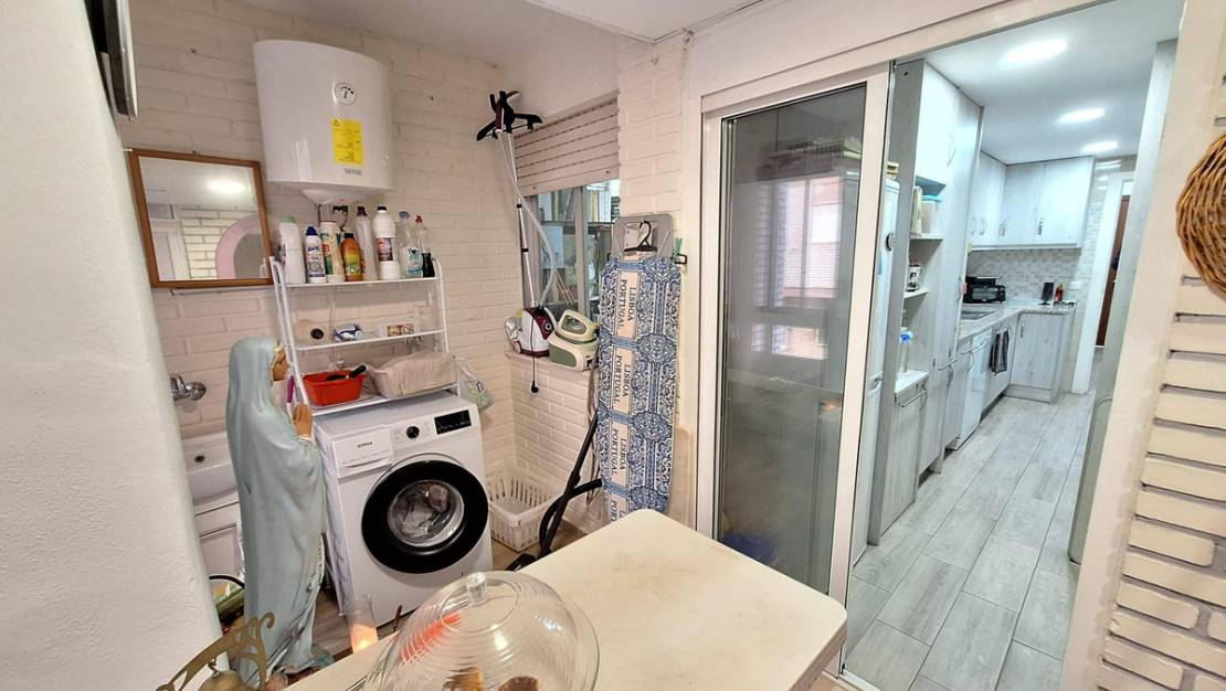 Sale - Apartment - Torrevieja - Torrevieja Centro