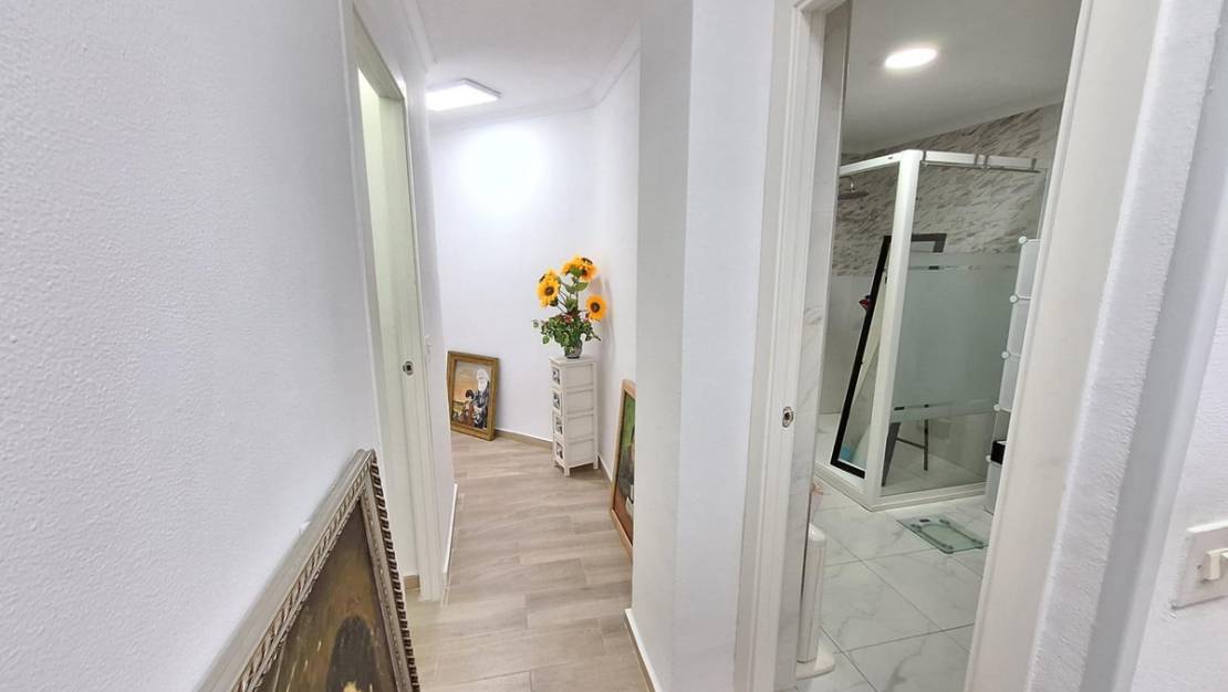 Sale - Apartment - Torrevieja - Torrevieja Centro