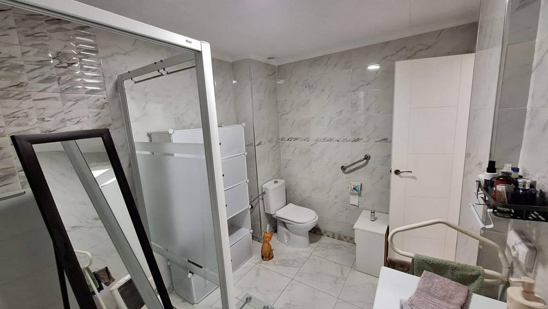 Sale - Apartment - Torrevieja - Torrevieja Centro