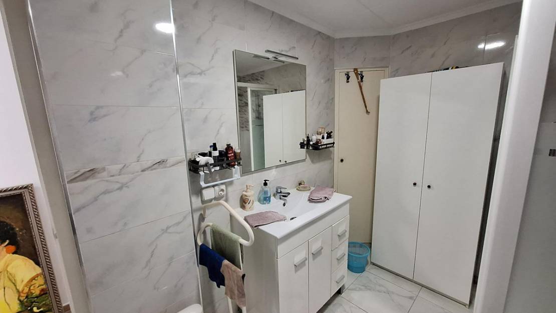 Sale - Apartment - Torrevieja - Torrevieja Centro