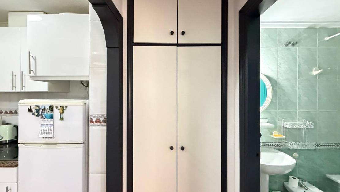 Sale - Apartment - Torrevieja - Torrevieja Centro