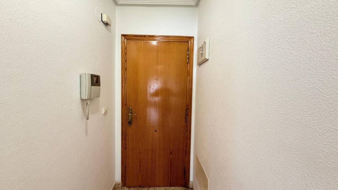 Sale - Apartment - Torrevieja - Torrevieja Centro