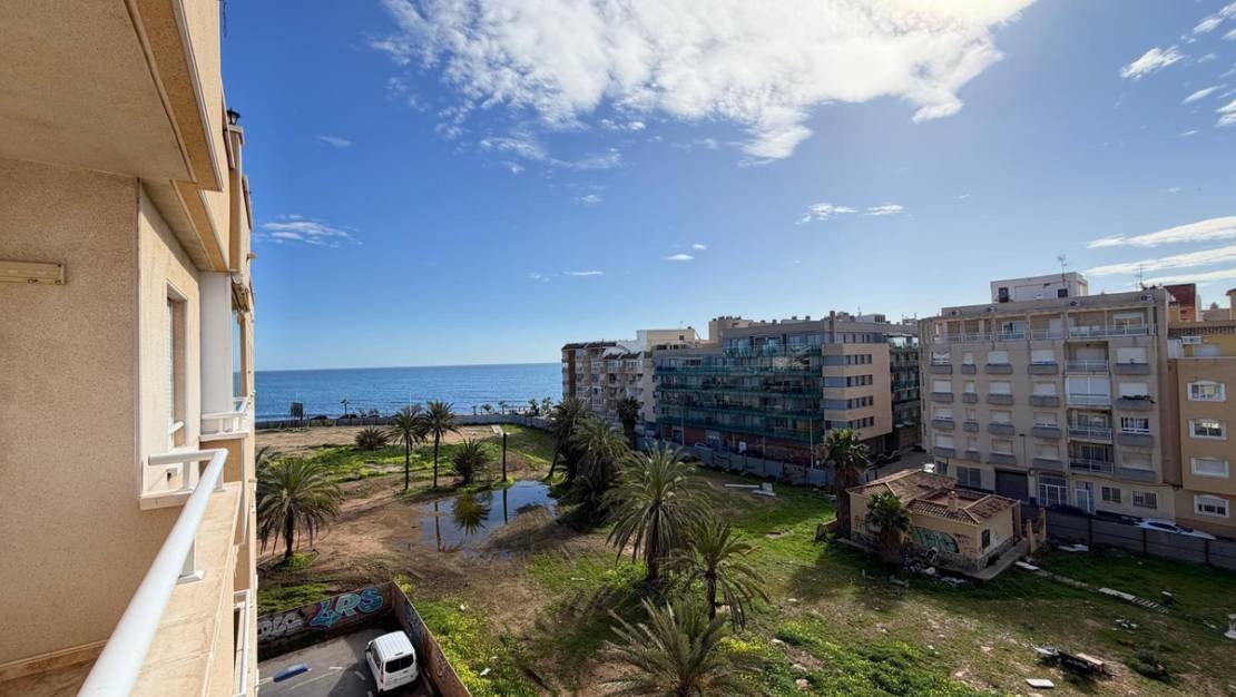 Sale - Apartment - Torrevieja - Torrevieja Centro